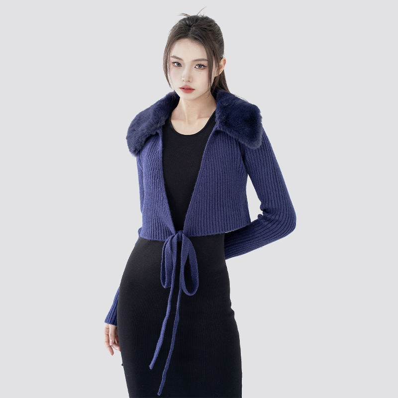 Como estilizar um cardigã de lapela de pele com cordões para roupas de inverno